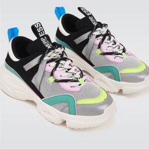 Essential Antwerp Wilmore Sneakers NEW Sz 11 EU 41 Carbon38 Sneakers